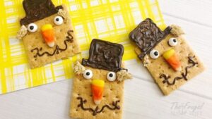 Scarecrow Graham Crackers - The Frugal Navy Wife