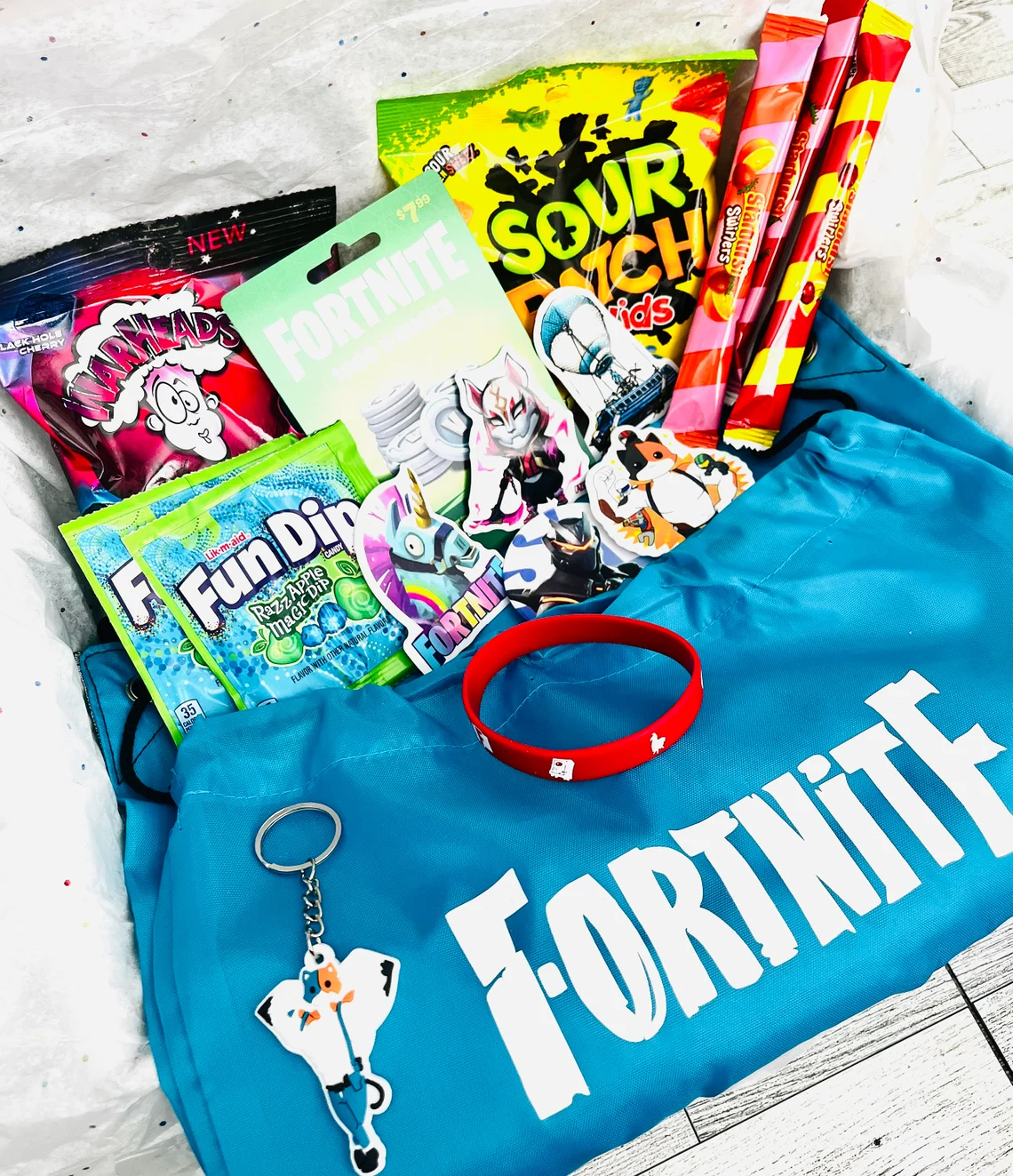 Fortnite Filled Party Bag with 3 Favours  pixelparty